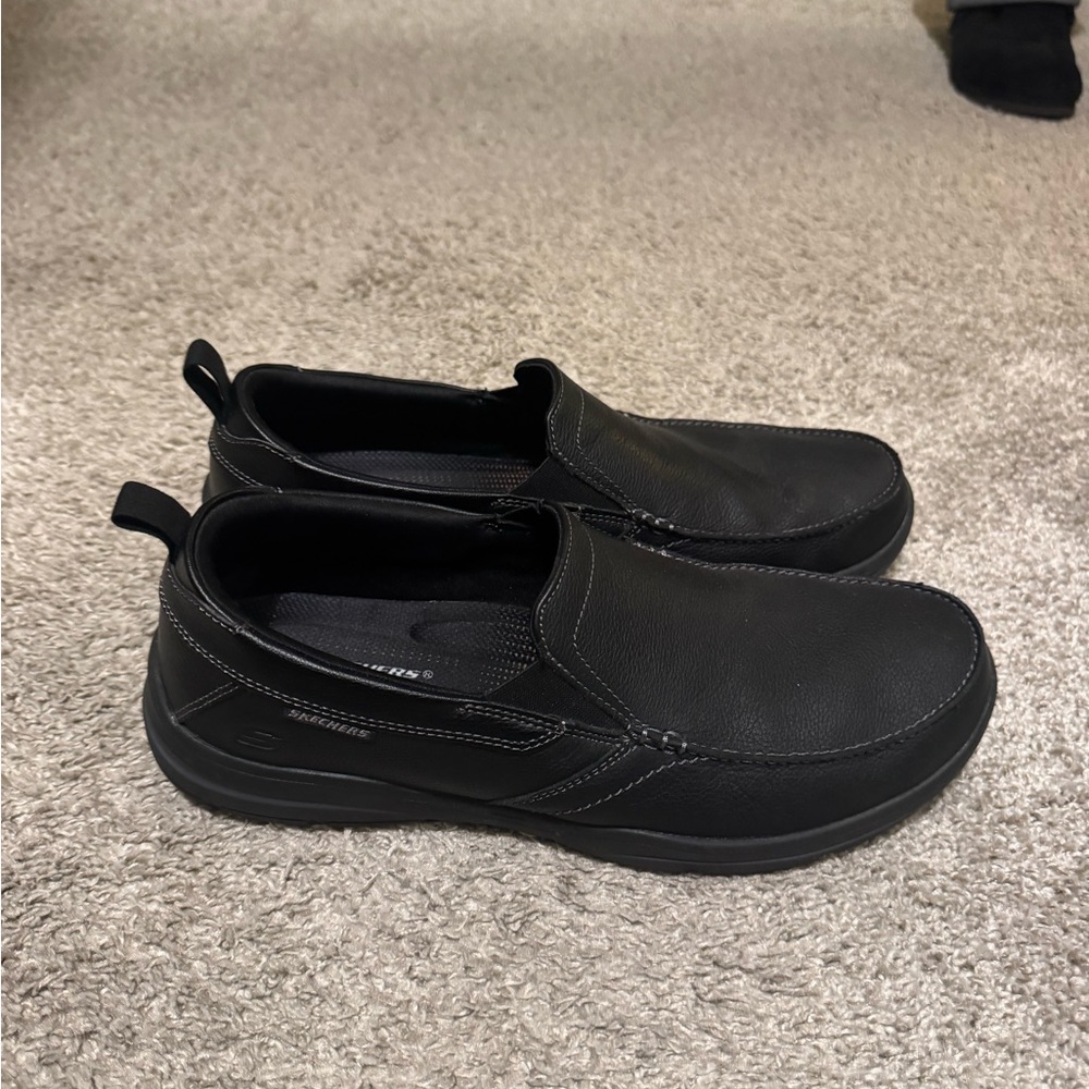 Men’s Sketchers Loafers Size 10.5
